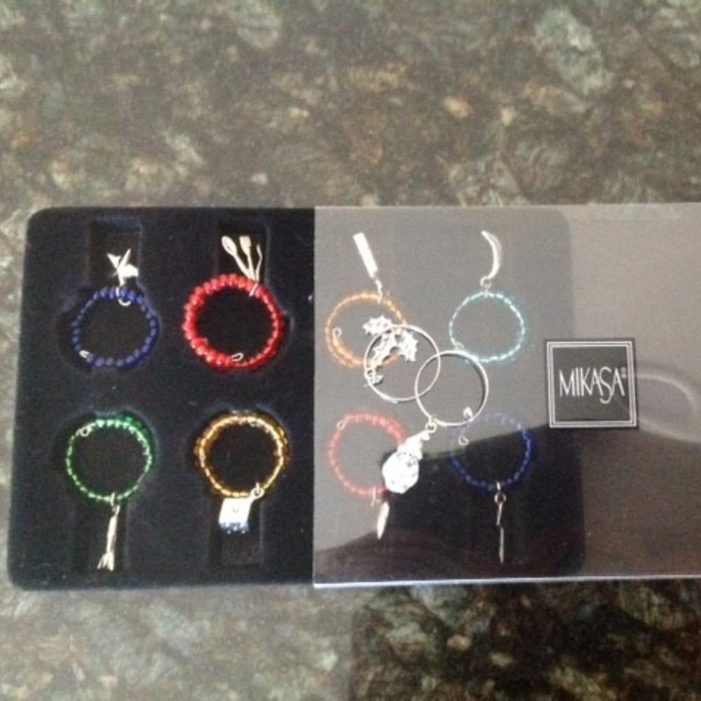 Christmas 10 Wine Glass CHARMS - New in Box - by MIKASA